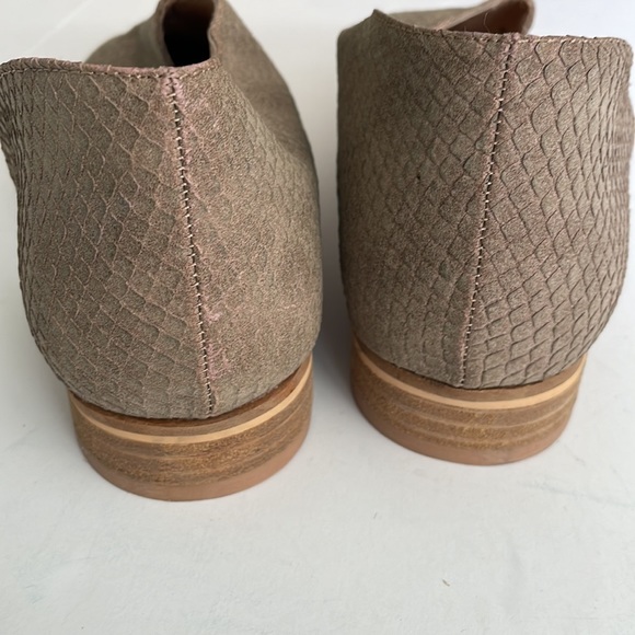 Catherine Malandrino beige open side flat shoes size 8 - Picture 7 of 9